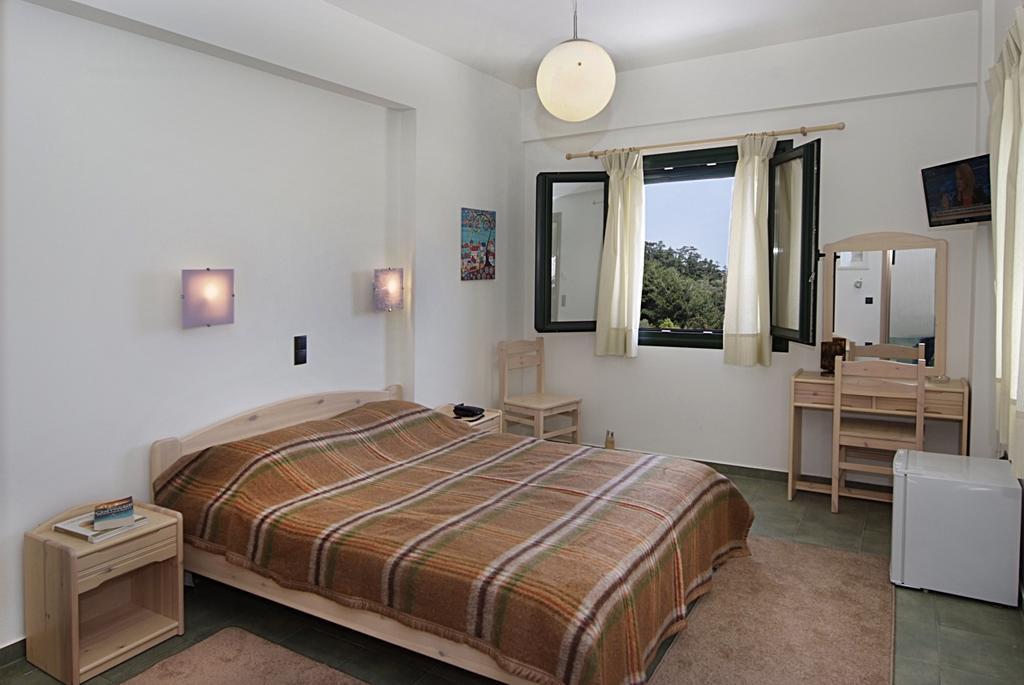 Eri Rooms To Let Raches  Pokój zdjęcie